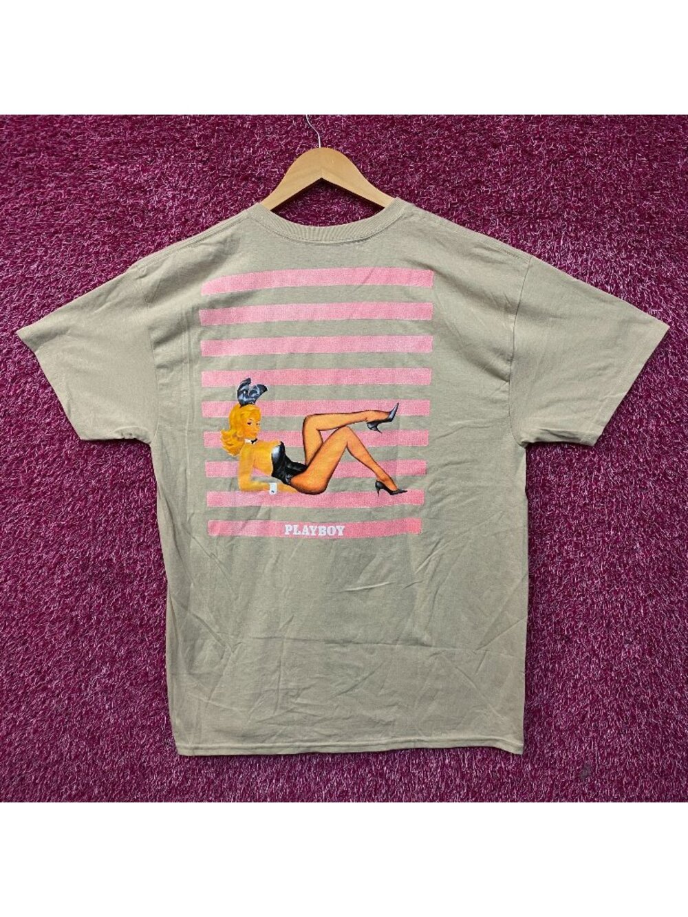 Playboy "Hop To It" Retro Graphic T-Shirt Large